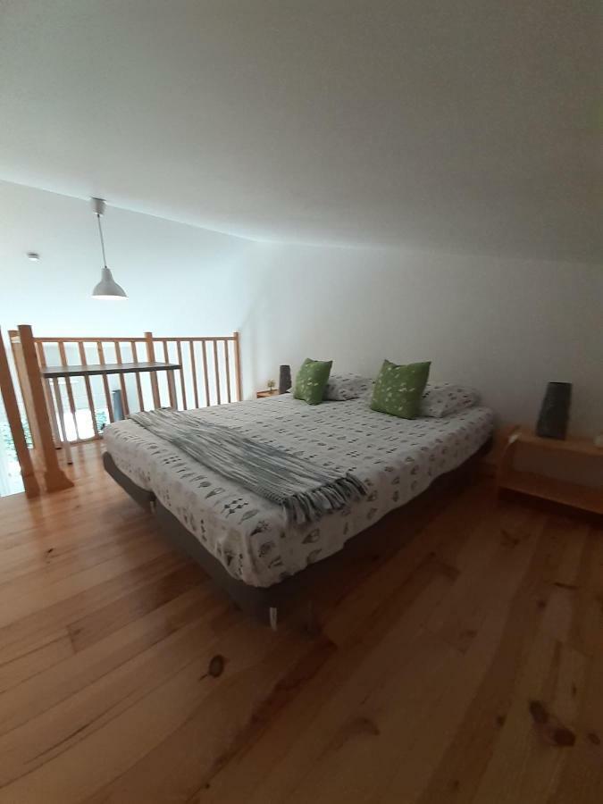 Les Hirondelles Apartman La Garde  Kültér fotó